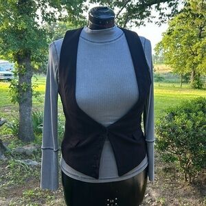 XXI vest